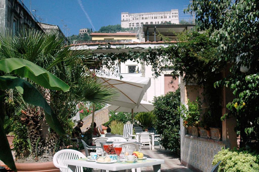 Hotel Toledo Nápoles Exterior foto